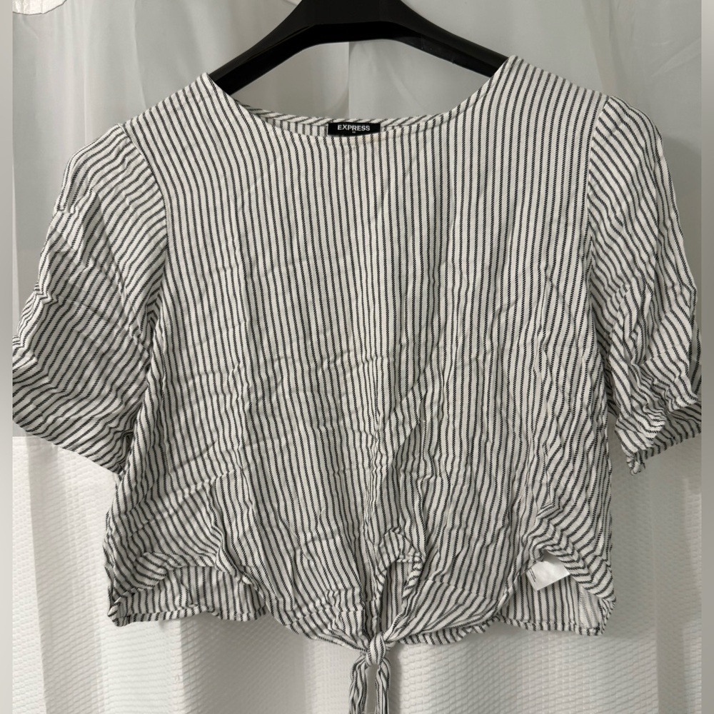 Express Black and White Striped Tie-Front Crop Top